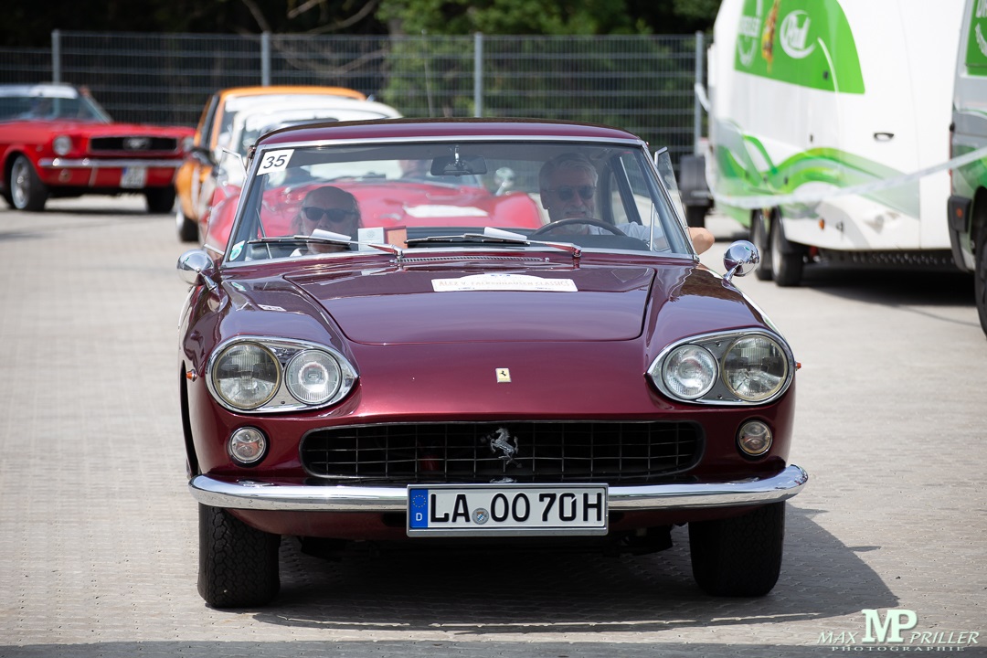 Ferrari 330 GT